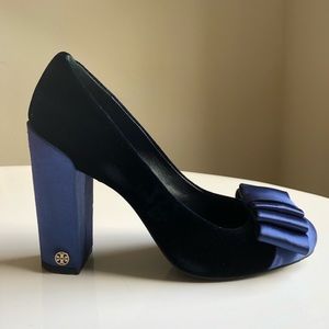 Tory Burch Heels Velvet Bow Stacked Heel